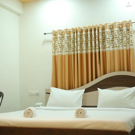 Rudraksh Nagthane Satara Buitenkant foto