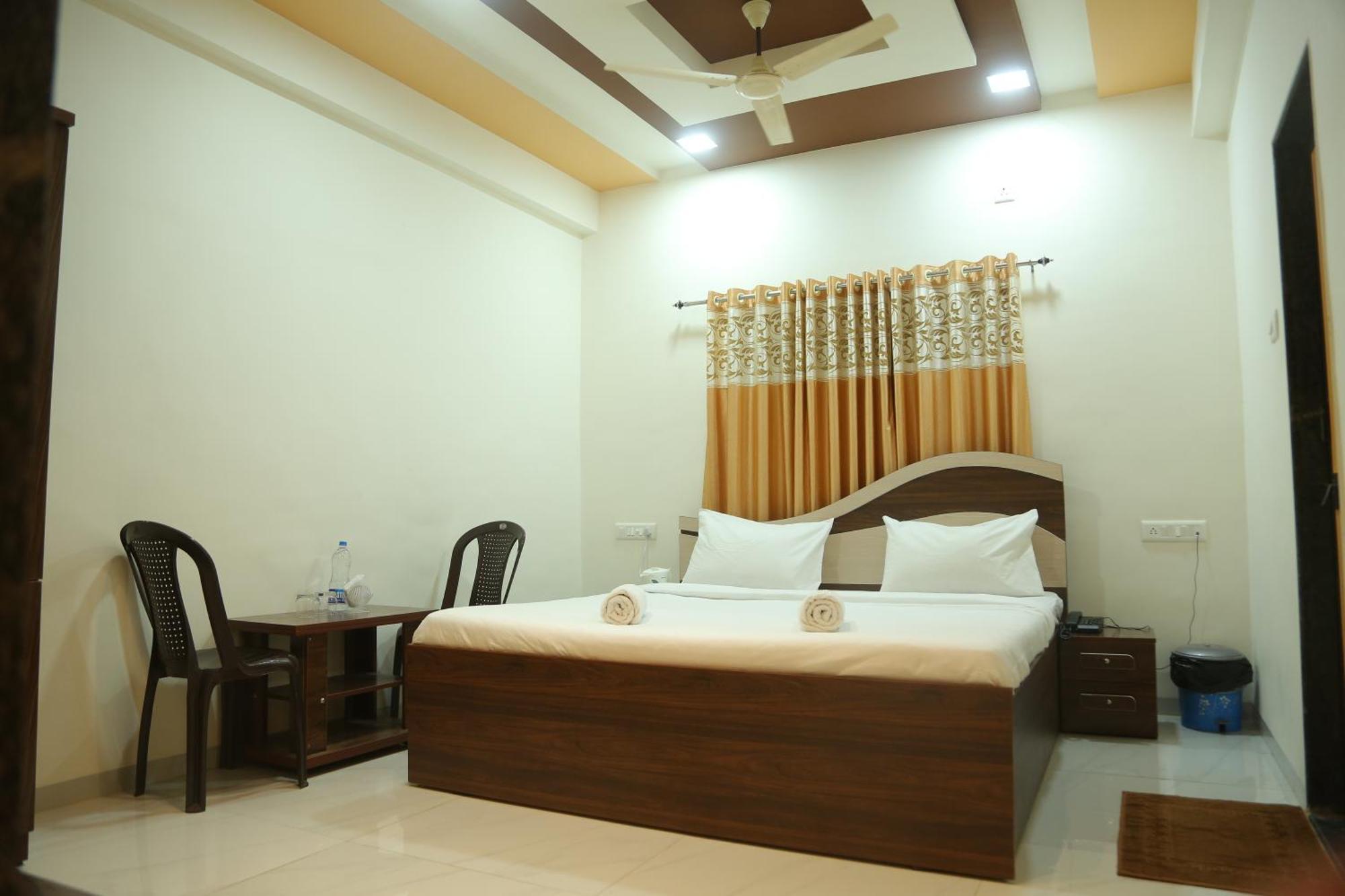 Rudraksh Nagthane Satara Buitenkant foto