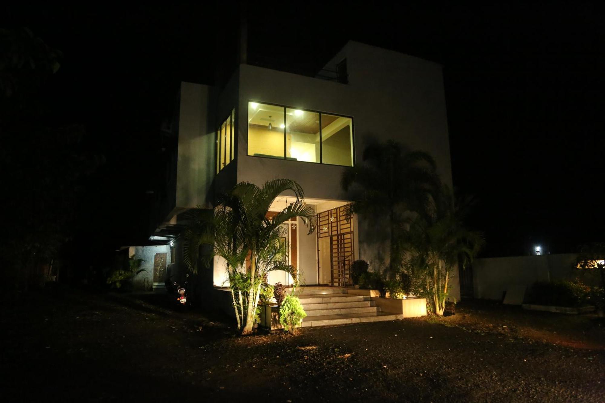 Rudraksh Nagthane Satara Buitenkant foto