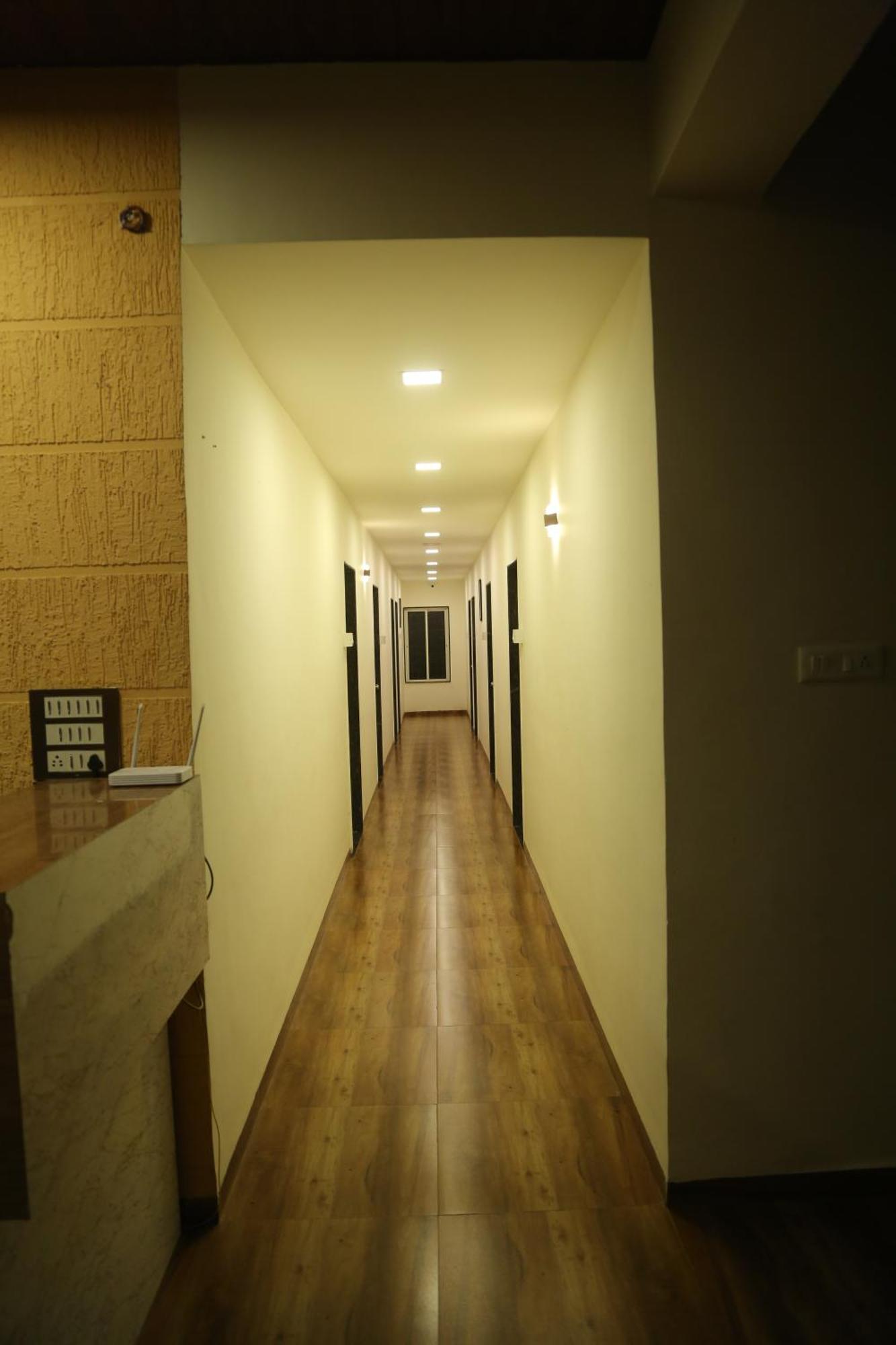 Rudraksh Nagthane Satara Buitenkant foto