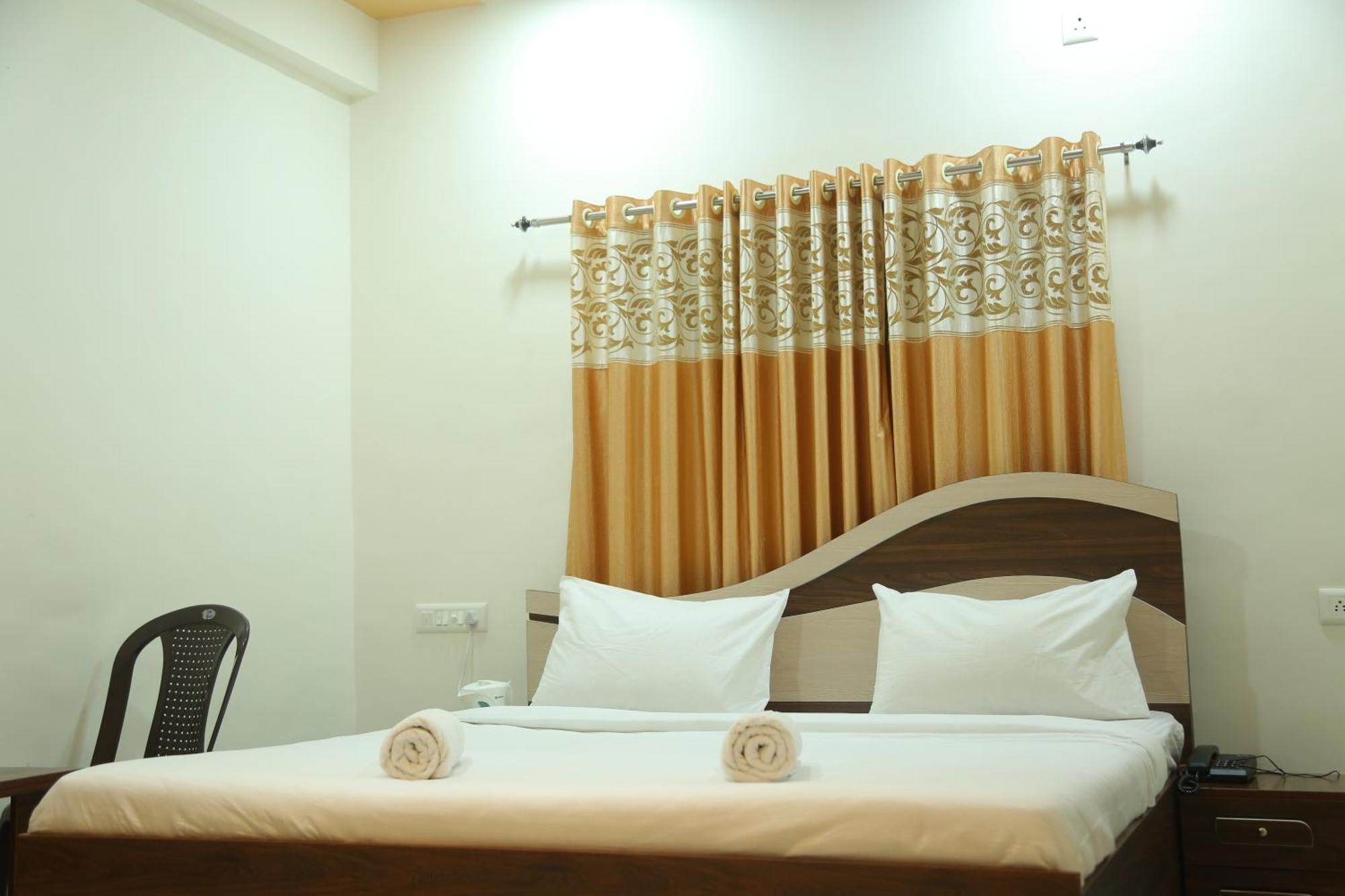 Rudraksh Nagthane Satara Buitenkant foto