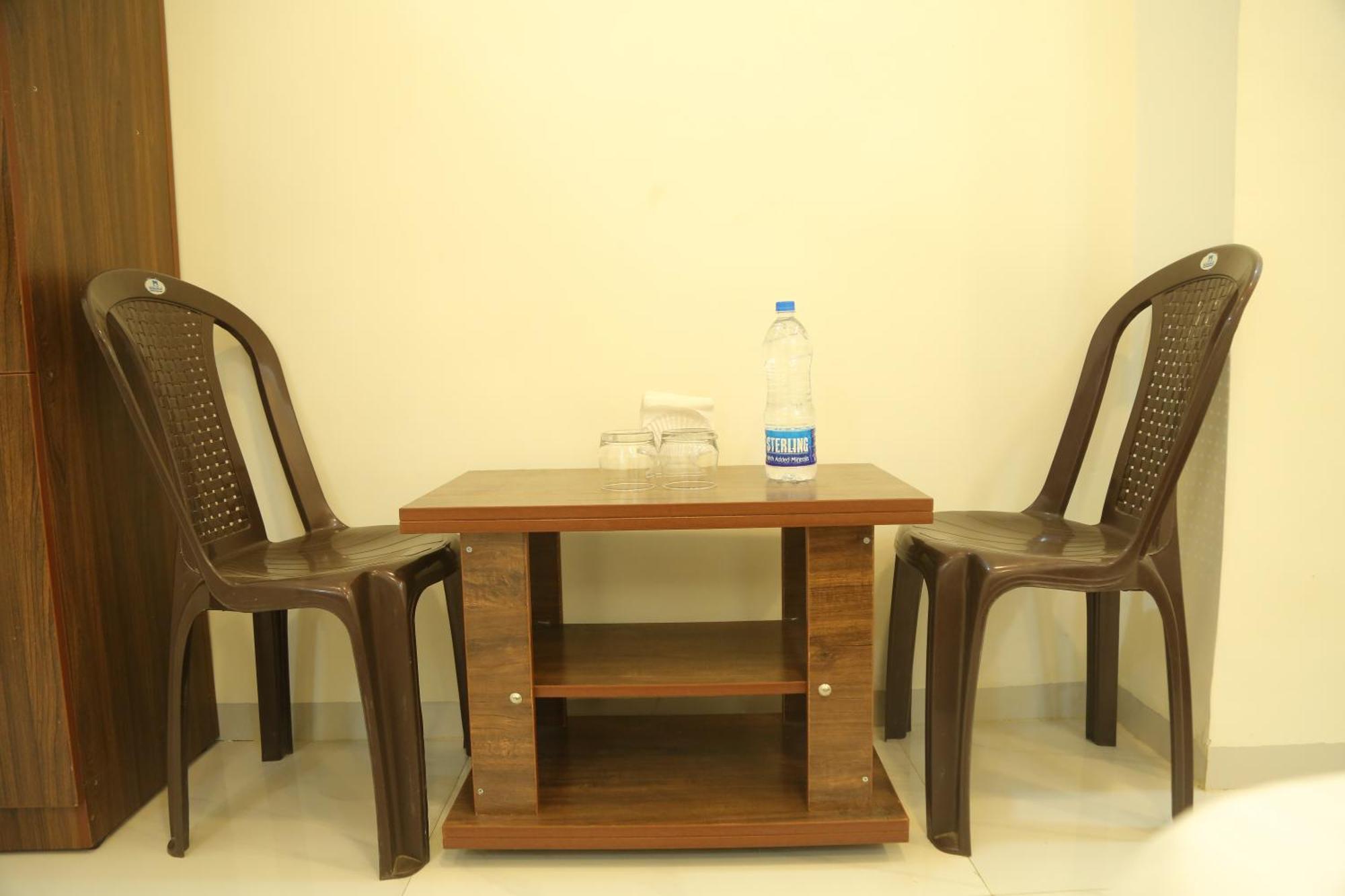 Rudraksh Nagthane Satara Buitenkant foto